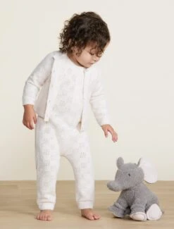 CozyChic® Elephant Buddie -Snuggle And Style BDBNV22374 cream 021 2cff34ba 1d7b 4b93 a996 e702f83360d9