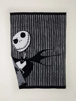 CozyChic® Disney Jack Skellington Throw 7 CozyChic® Disney Jack Skellington Throw -Snuggle And Style DNHCC21385 BlackMulti W 3