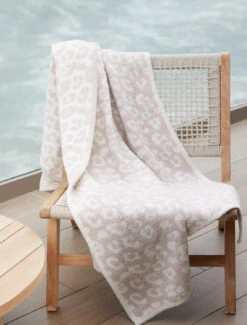 CozyChic® Barefoot In The Wild® Throw -Snuggle And Style PRODUCT 0738copy 694cabfc d0ee 4e0f b2d0 8221d23de025